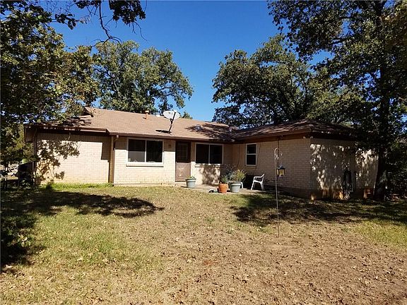 5th image of 4708 Parkwood Dr