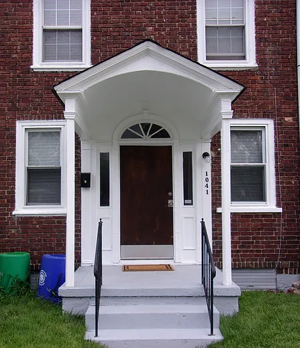 1041 Niagara Rd Photo 1