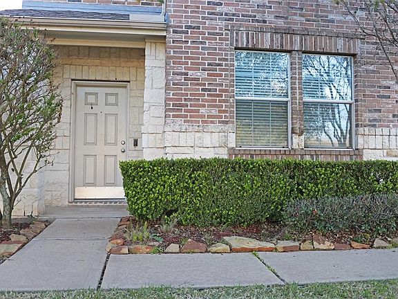 3rd image of 13006 Orchard Green Dr