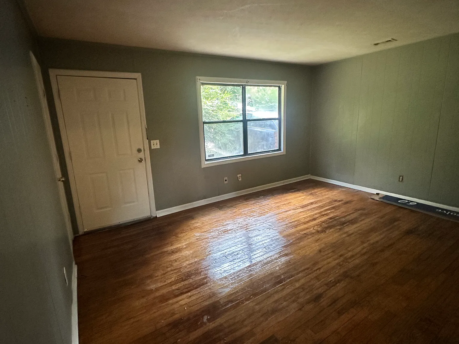 1659 Emerson Ave — Photo 3
