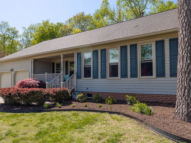 917 Fox Ridge Trl — Photo 4