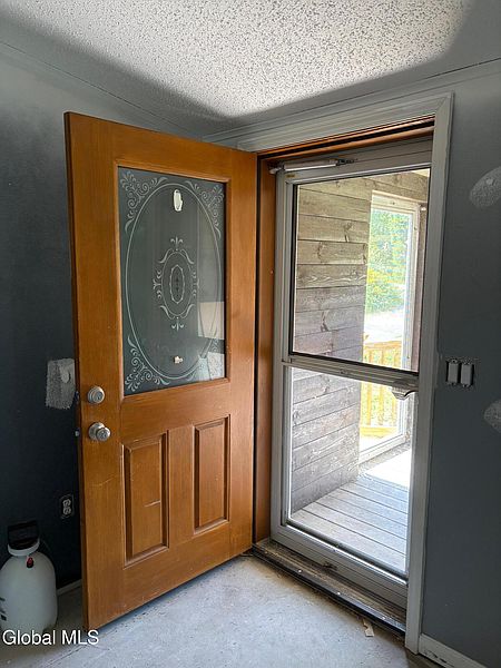 2nd image of 92 Brickhouse Road
