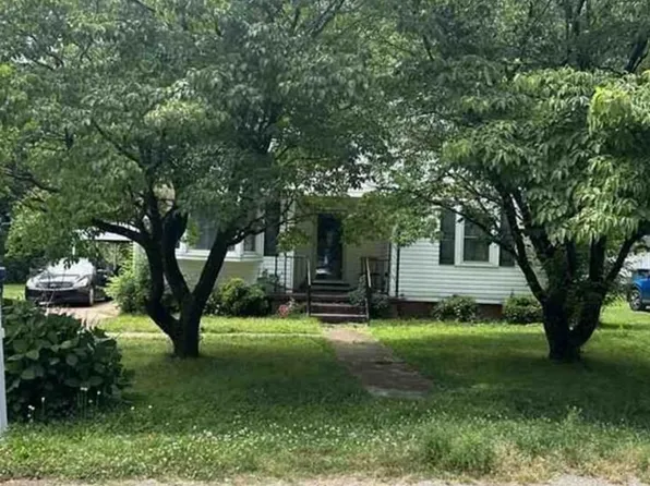 504 Forrest Cir NE, Huntsville, AL 35811