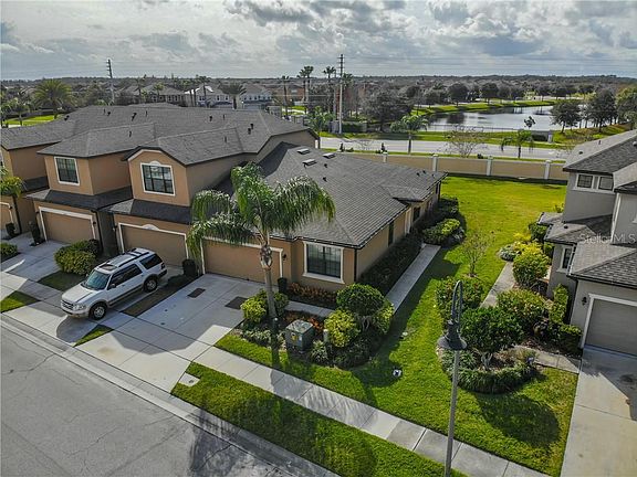 5th image of 2370 Seven Oaks Dr