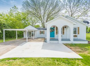 106 E Newcomen St, Alcoa, TN 37701