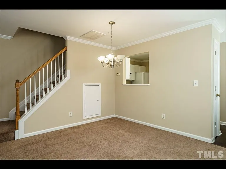 145 Woodson Dr — Photo 10