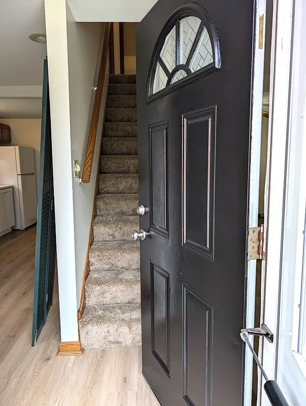 2 bed, 1.0 bath, 1200 sqft, $1,650 — Photo 3
