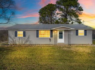 1095 Holt Woods Rd, Reeds Spring, MO 65737