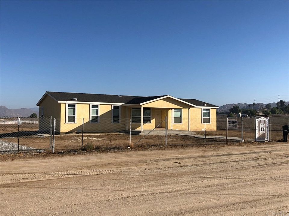 1st image of 28216 Mahogany Ln