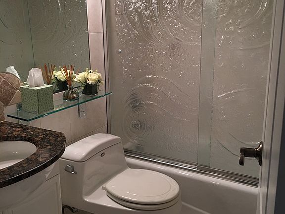 3rd image of 806 SE 7th St APT 102