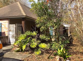 28535 Ridge Ln, Springfield, LA 70462