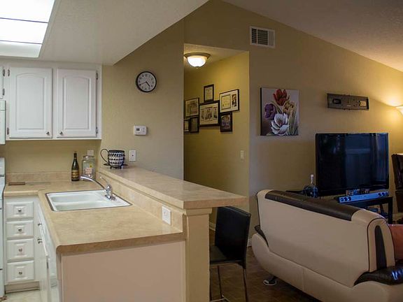 4th image of 1309 W Mission Blvd Unit 128