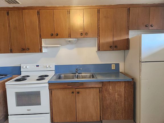3rd image of 309 N 41st Ave APT 4