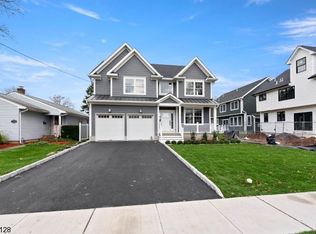 2005 Grand St, Scotch Plains, NJ 07076
