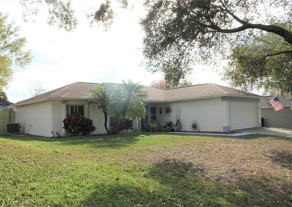 1st image of 11425 Crescent Pines Blvd