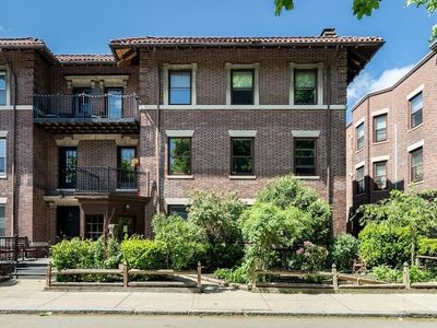 25 South St APT 5, Brighton, MA, 02135