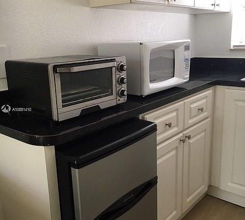 4th image of 1222 Pizarro St #1