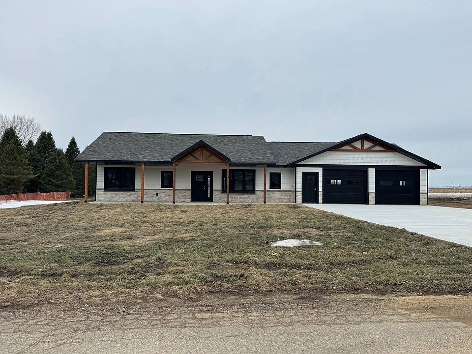 1st image of 201 Beech St