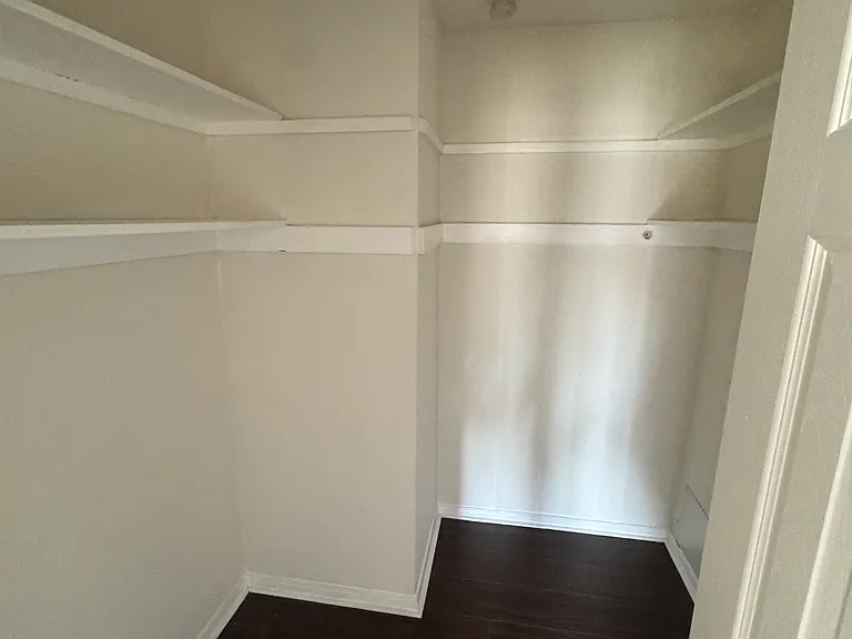 5401 W Olympic Blvd #3 — Photo 17