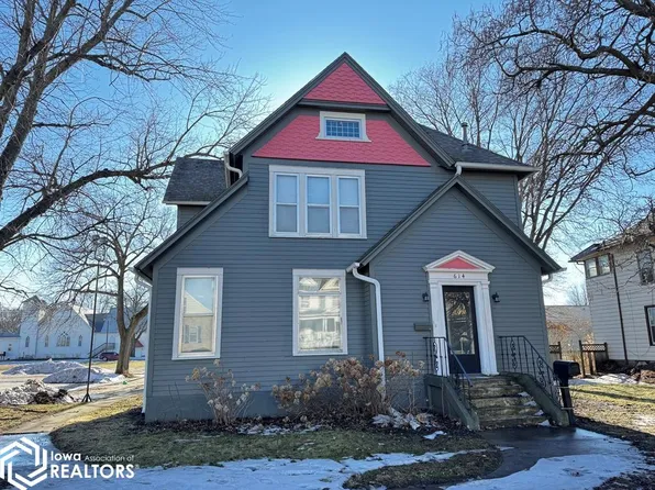 614 Division St, Webster City, IA 50595