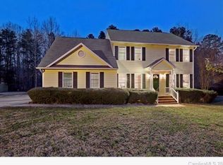 1372 Hunters Crossing Ln, Gastonia, NC 28054