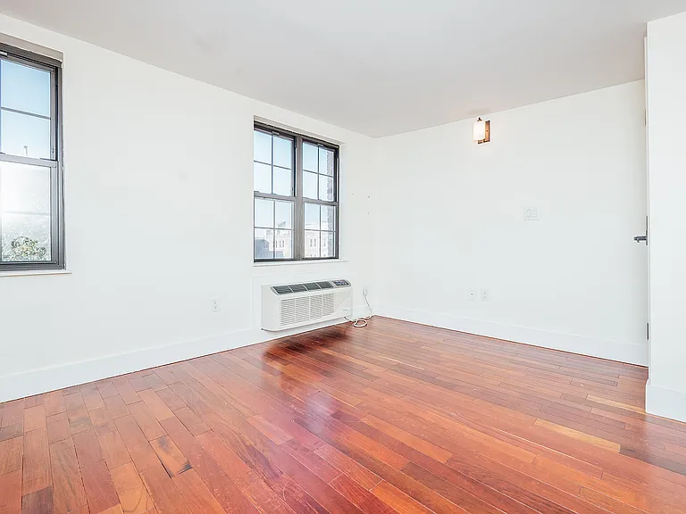 1434 De Kalb Ave #3L — Photo 8