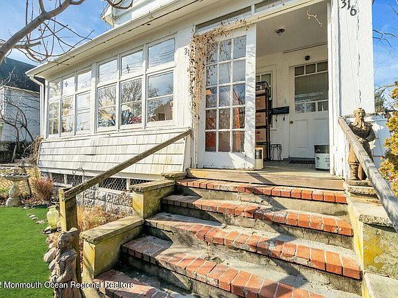 3rd image of 316 Sampson Ave