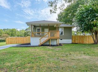 121 Beth St, Greer, SC 29651