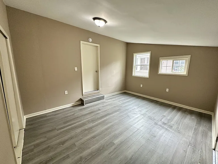 2320 Wesley Ave SW — Photo 7