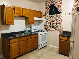 30 Pine St #2, Brooklyn, NY 11208