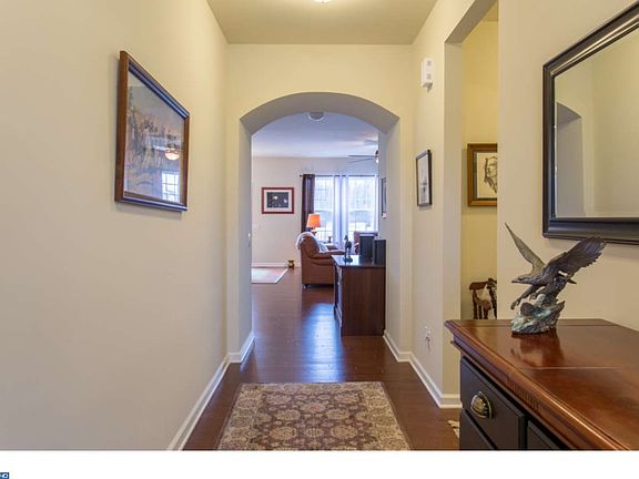 3rd image of 412 Hallman Ct