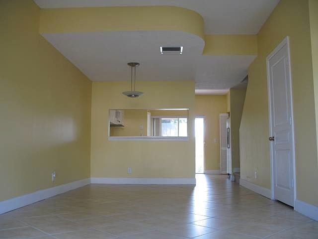 1st image of 16603 Hemingway Dr