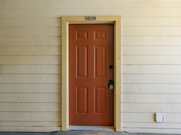 11901 4th St N APT 10108, Saint Petersburg, FL 33716