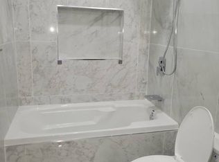 66-80 69th St #2R, Middle Village, NY 11379
