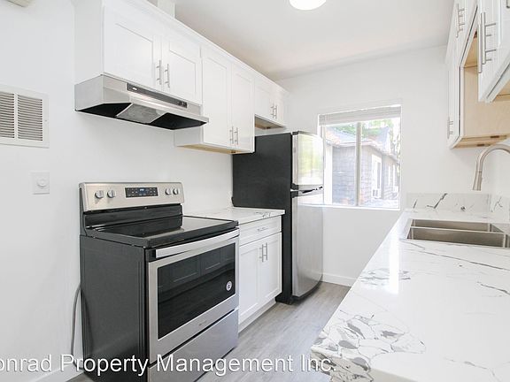 5th image of 125 N Maple St Unit 125D
