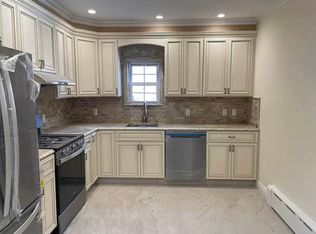 25-38 44th St #1, Astoria, NY 11103
