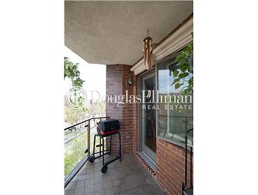 Sold by Douglas Elliman | media 28