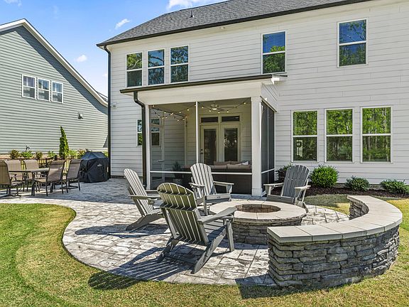 4th image of 305 Granite Acres Way