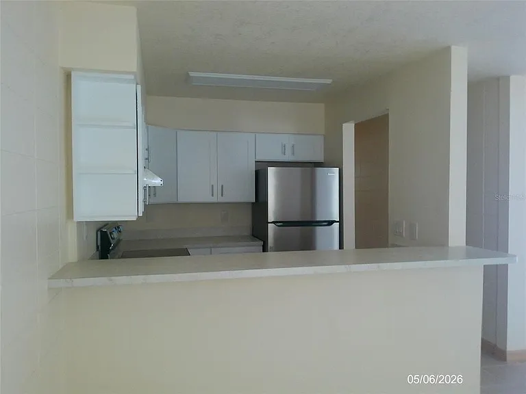 920 W Carole St — Photo 4