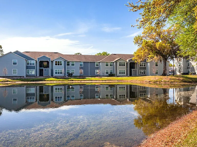 Lake Weston Point Apartments — Photo 12