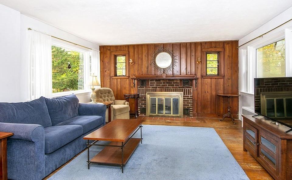 17 Hull St, Cohasset, MA 02025 Zillow