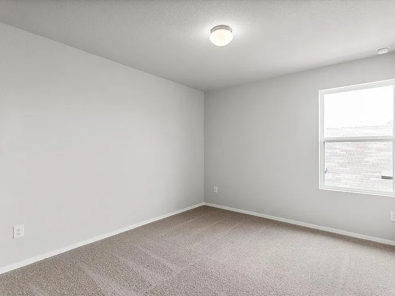 13300 Riding Dr — Photo 33