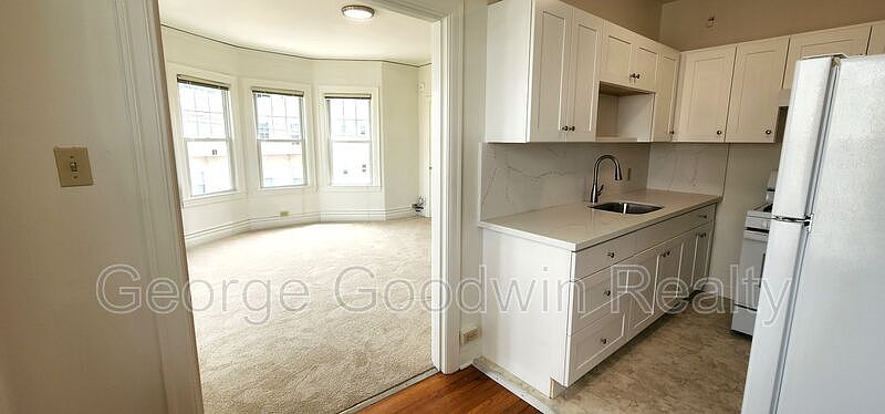 1st image of 1401 10th Ave APT 204