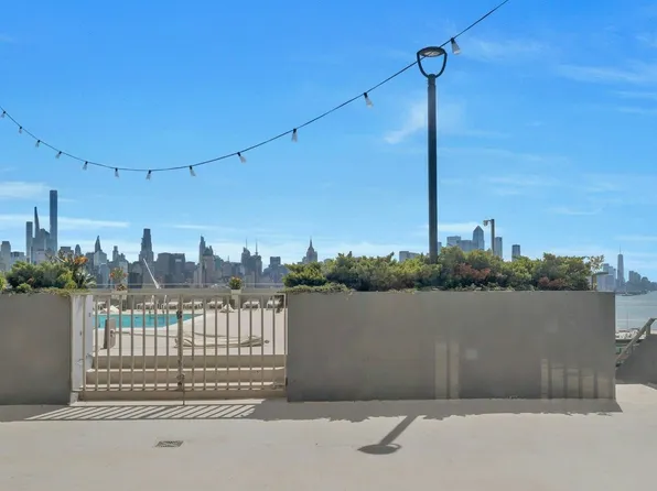 6050 Blvd East image 8 of 33