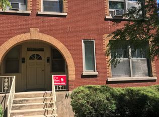 2122 W Irving Park Rd APT 2R, Chicago, IL 60618