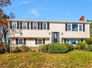 40 Hillcrest Rd, Medfield, MA 02052