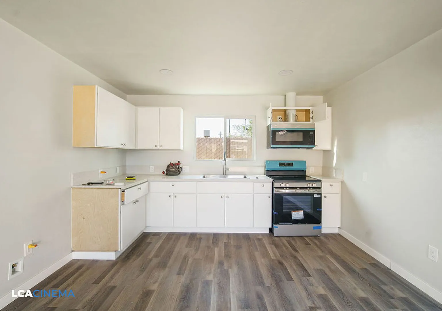 627 Hood Dr — Photo 4