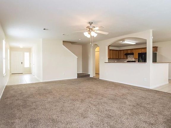 5th image of 19102 Sandelford Dr