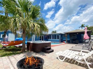 6360 Thomas St, Hollywood, FL 33024