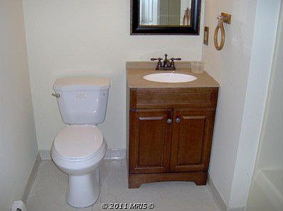 4th image of 1826 Giles Ct
